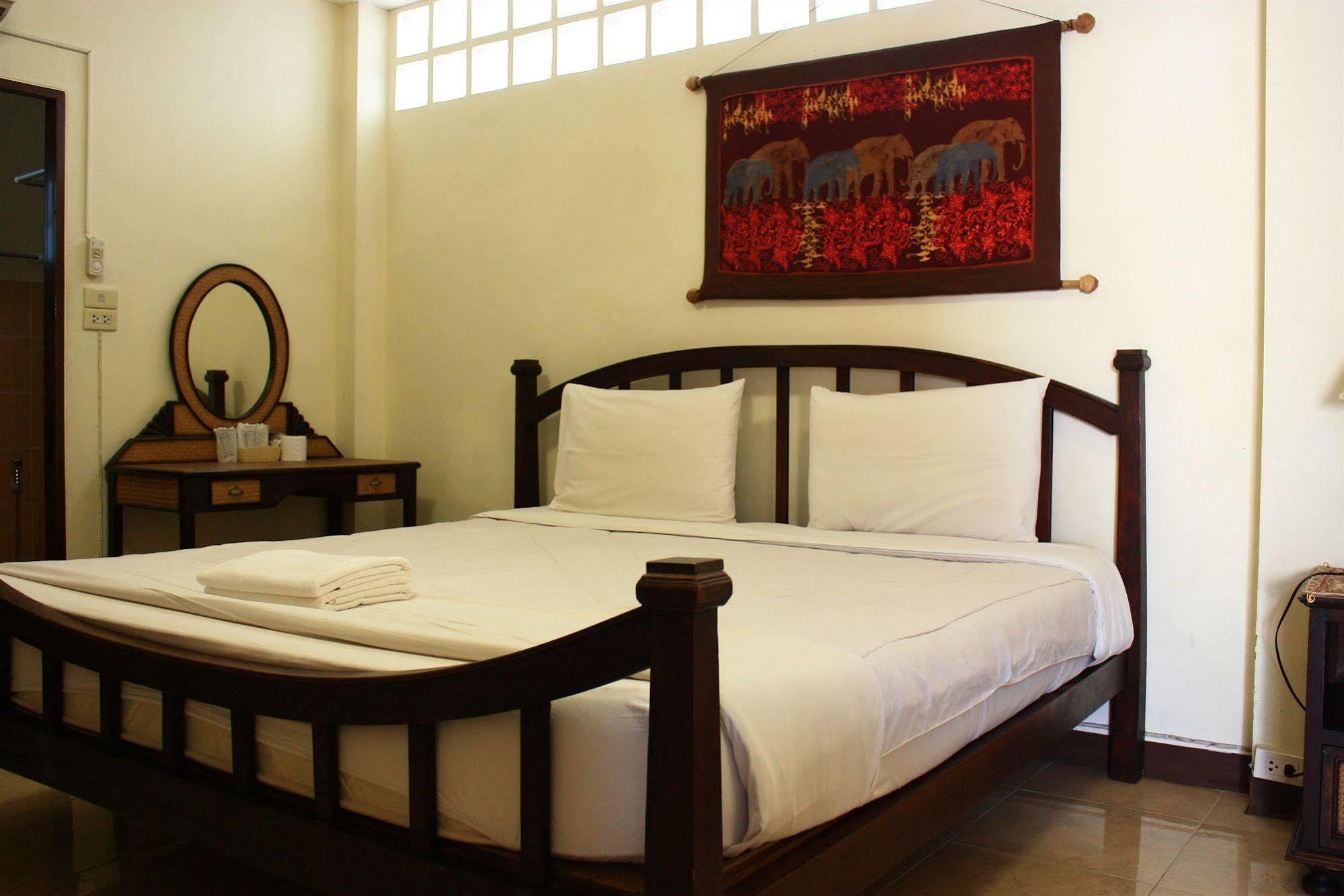 โรงแรมตีฆ้อง - Tri Gong Hotel Chiang Mai Exterior photo